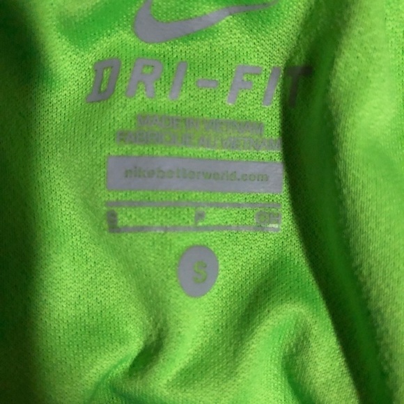 Nike neon Green dri-fit sports shorts size small Nike gym shorts workout shorts﻿ - Picture 5 of 7